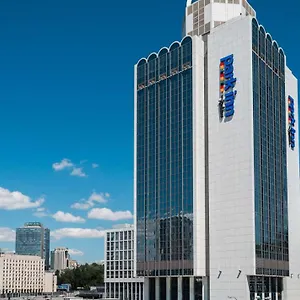 Park By Radisson Troyitska Kiev